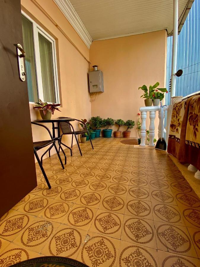 Family Home Batoumi Extérieur photo