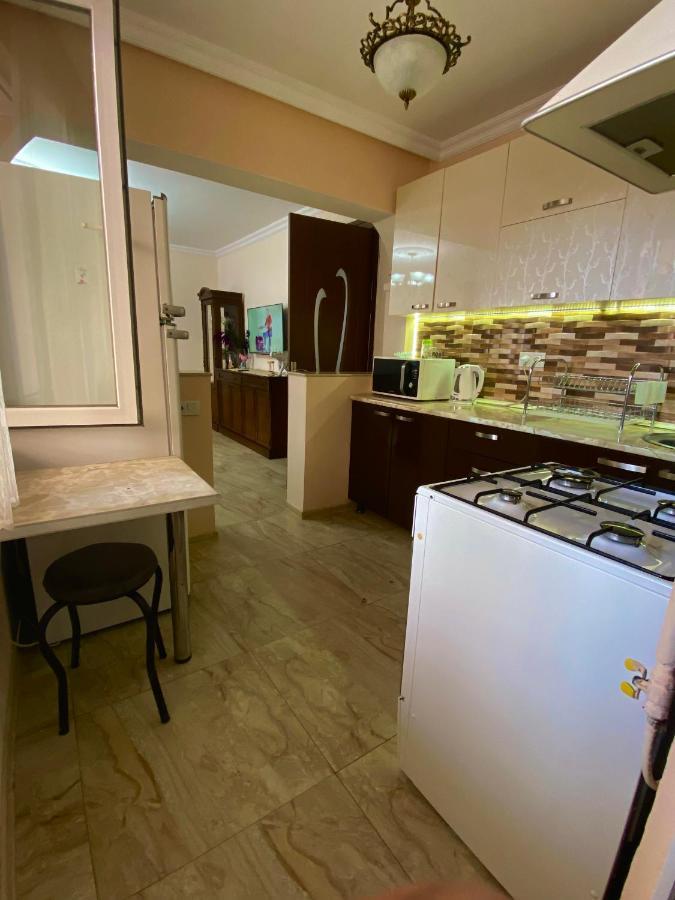 Family Home Batoumi Extérieur photo